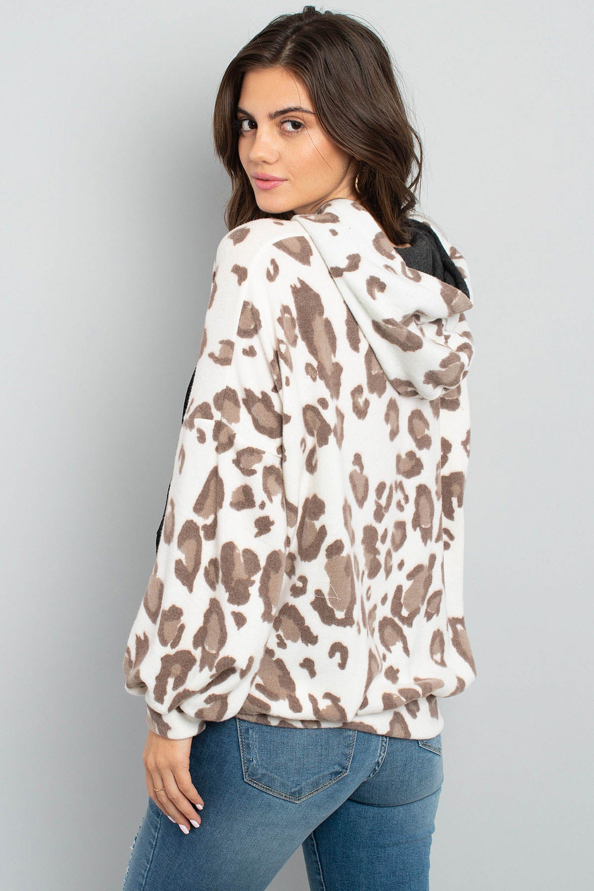 Seaux Leopards ~ Hacci Puff Sleeved Hoodie With Drawstrings